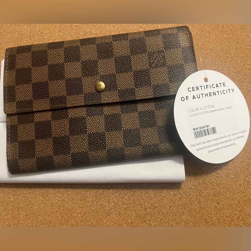 Authentic Vintage Louis Vuitton Damier Ebene Wallet